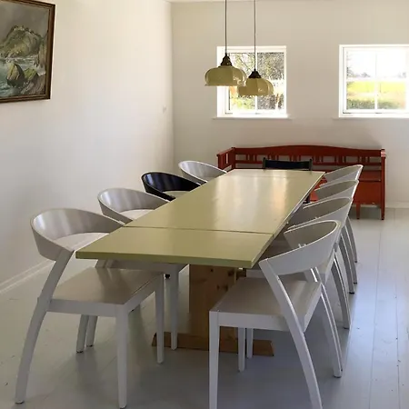 Cozy In With Kitchen Hotel